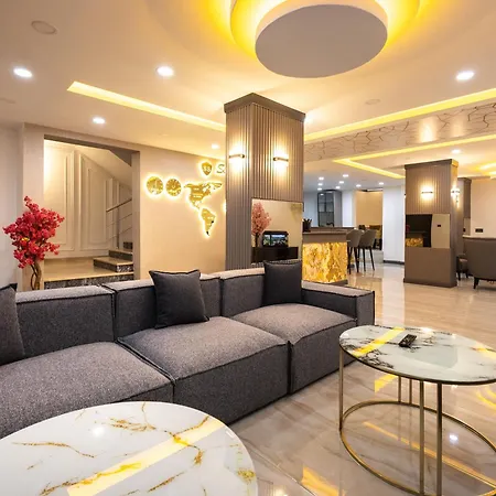 Selia Aparthotel *